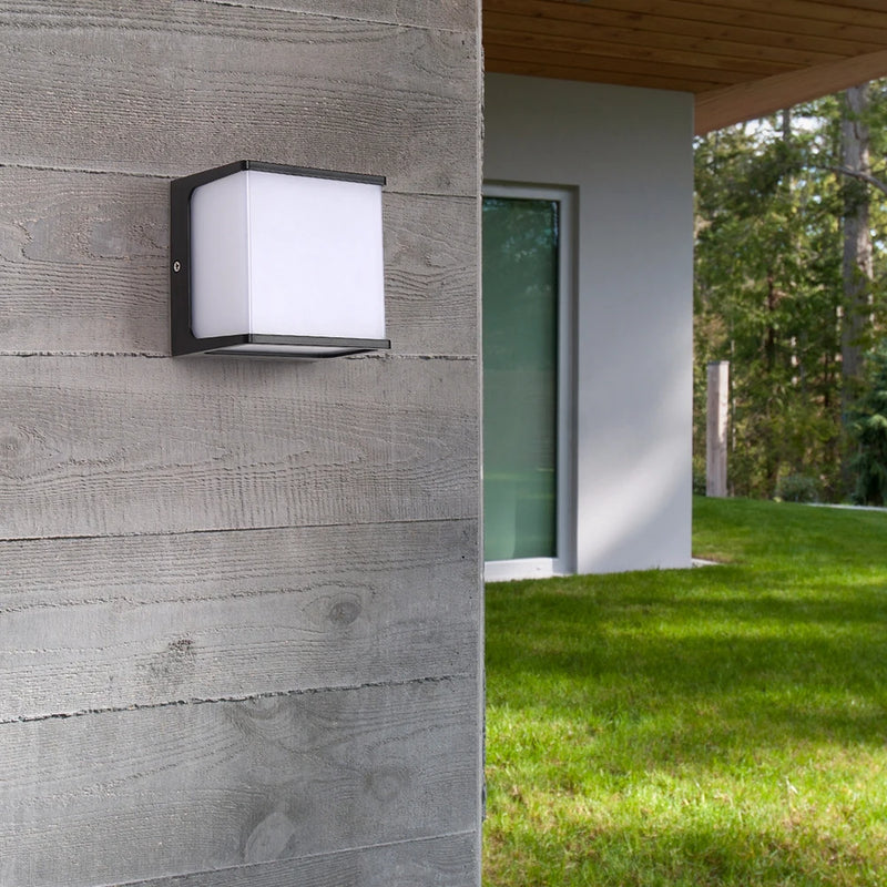 Arandela Externa Impermeável Box TG