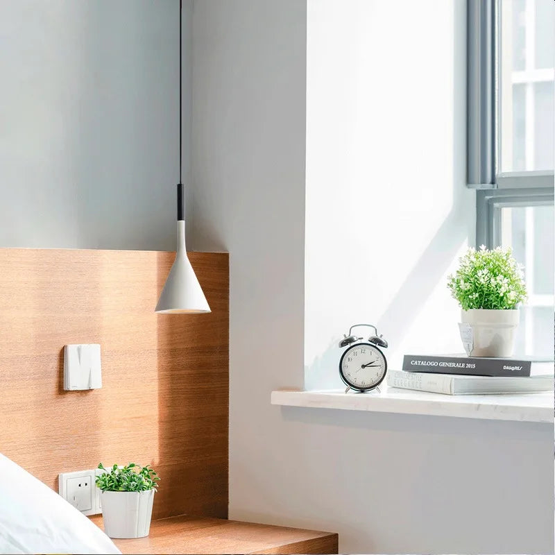 Pendente Para Quarto e Sala Em Alumínio TG